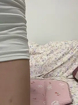 Muscle-guy-VS-slut webcam