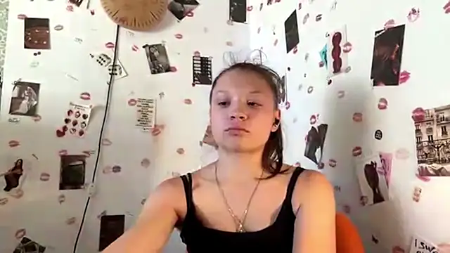 EvitaHibbets webcam