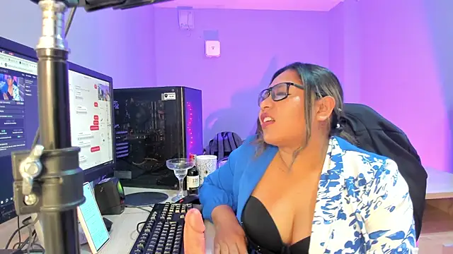 Liana_noa webcam