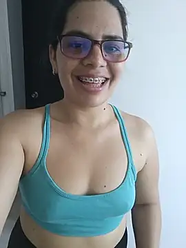 isabella_black1 webcam