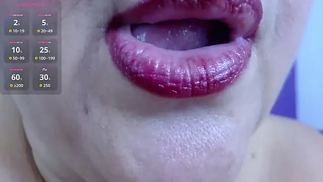 Kerly_Doll webcam