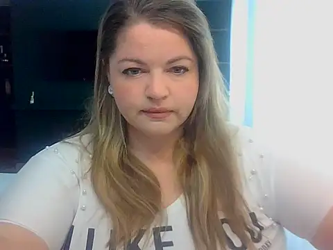 cute__cherry webcam