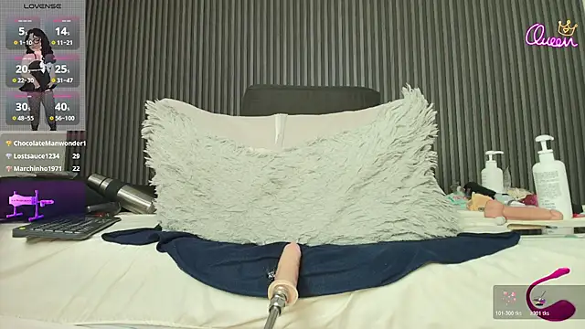 hazel_milf webcam