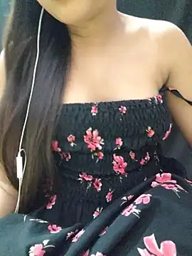 Roshni_98 webcam