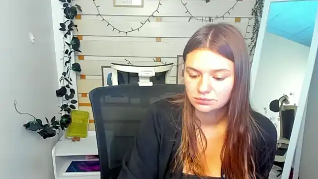 Josephine_Kiss webcam