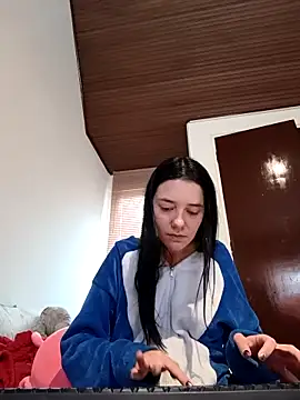 Isabella_21x webcam