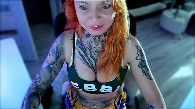 InesGold webcam