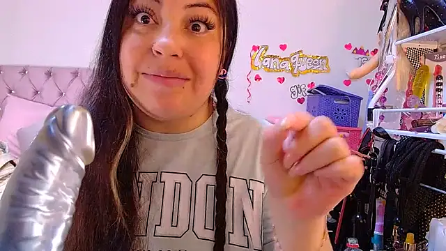 lanaqueen699 webcam