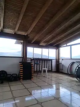 Alison_fitness webcam