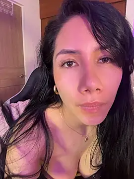 ArianaReynoldss webcam