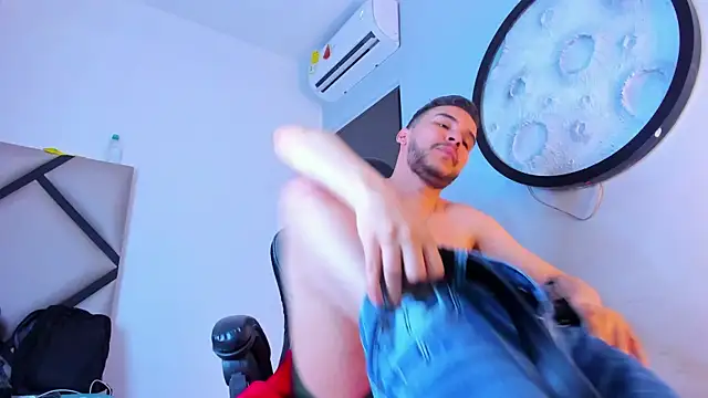 mike_257 webcam