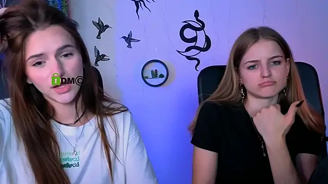 lisa_dark_ webcam