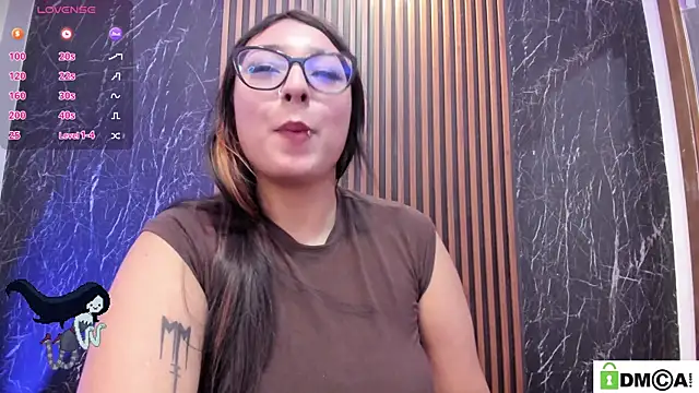 Marilyndackaria_ webcam