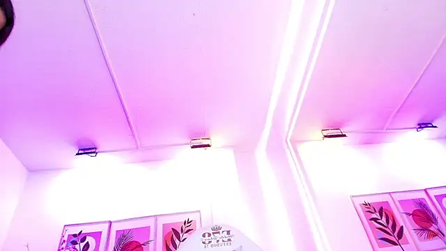 Maddie_T18 webcam
