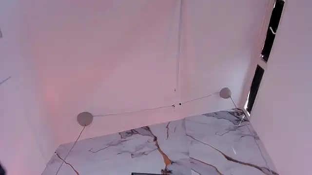 Leah_Brm webcam