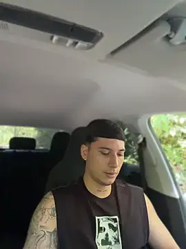 SexxxySquirterStev777 webcam