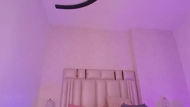 mia_velvett_ webcam