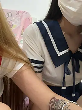 kkkkiiii-42 webcam