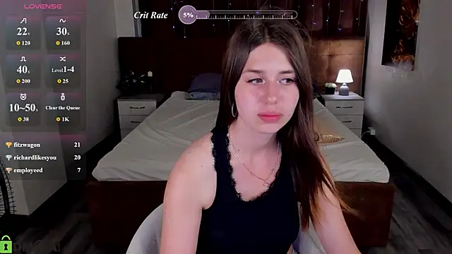 Elly_B1oom webcam