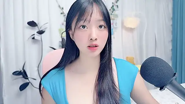 Winnie666999 webcam