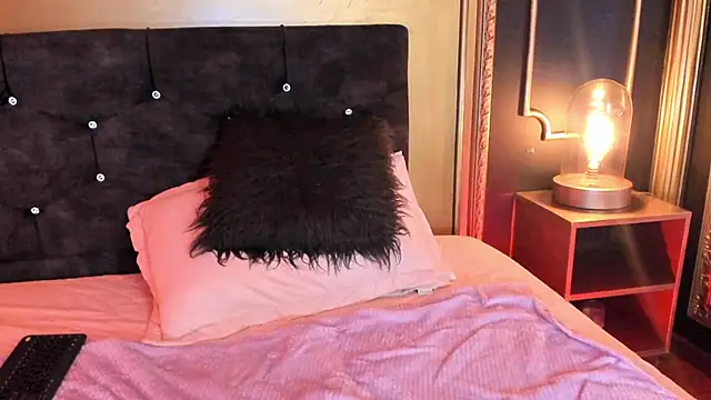 Gahia_Thompson webcam