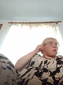 Elena_Beautiful784 webcam