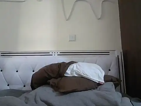 prettychocolatepetite webcam