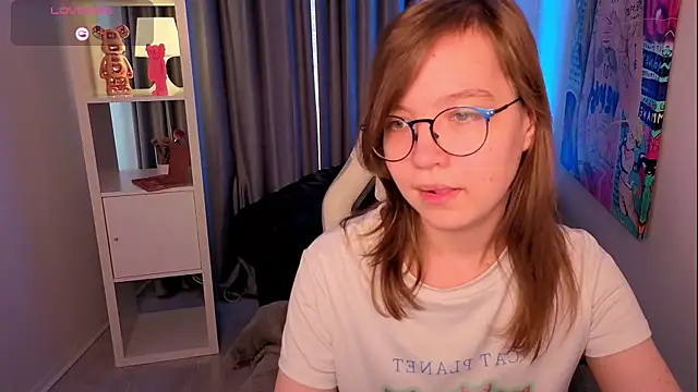 LiaBroock webcam