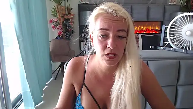 Wendysexyx live cam on StripChat