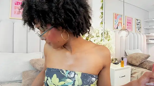 Megan__Hart_ webcam