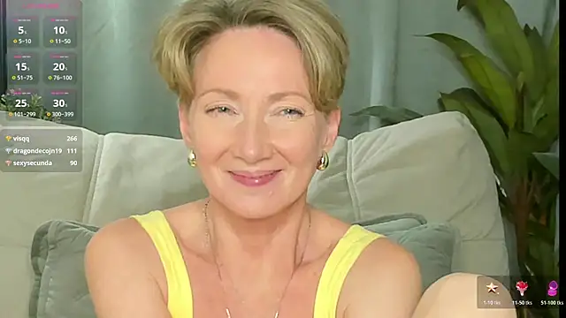 AkexandraFix live cam on StripChat