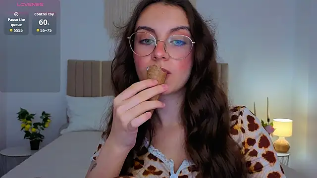 Real_cutie1 live cam on StripChat