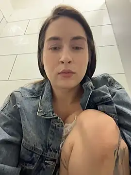 Holly_Play
