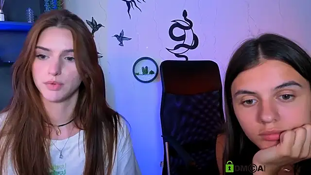 lisa_dark_ webcam