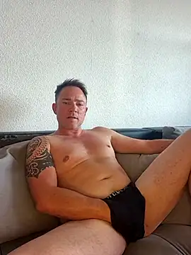 ToyPaar1985 live sex cam