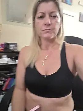 NikkiBlisss webcam