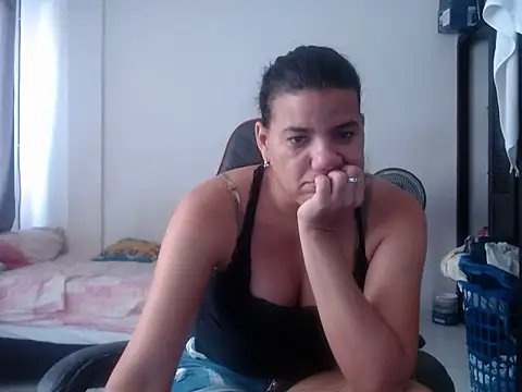 Adriana_0312 webcam