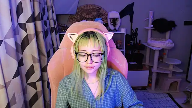 SaxonDibs live sex cam
