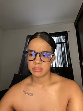 trianawhite webcam