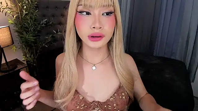 delightfulasianhugecock webcam