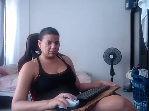 Adriana_0312 webcam
