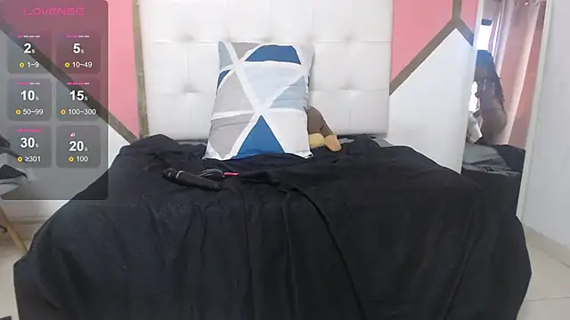 Belinda_lane live cam on StripChat