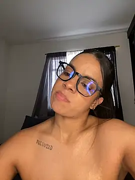 trianawhite webcam