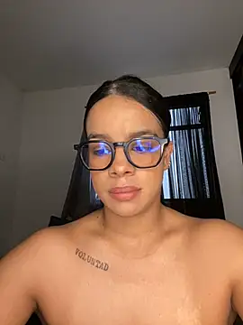 trianawhite webcam