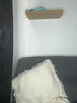 Selenee23 webcam