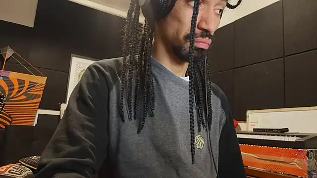 FavelaDaddyCum webcam