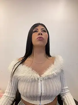 Alanna_atm_ webcam