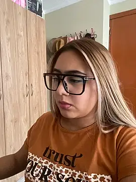 Miabonnett_ webcam