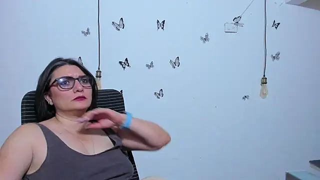 Amie_Adams82_ webcam