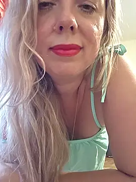 Irina3718 webcam